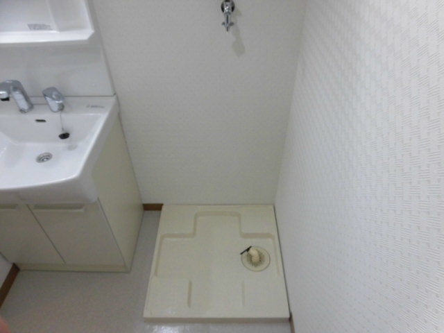 その他設備　室内に洗濯機が設置できるのは魅力的ですね