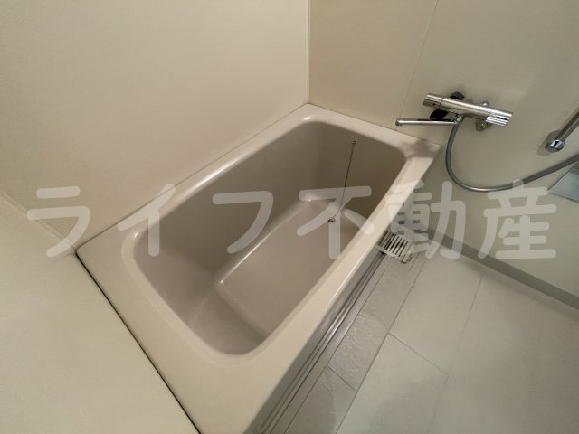 バス・シャワールーム　お風呂で日々の疲れを落としましょう