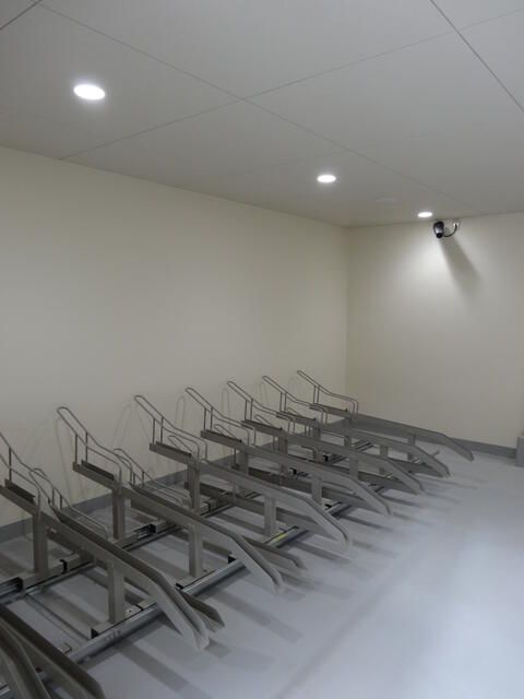 駐車場　駐輪場