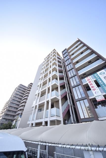 建物外観　オートロックエレベーター付きマンション