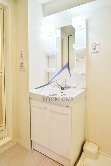 洗面設備　洗面台です。