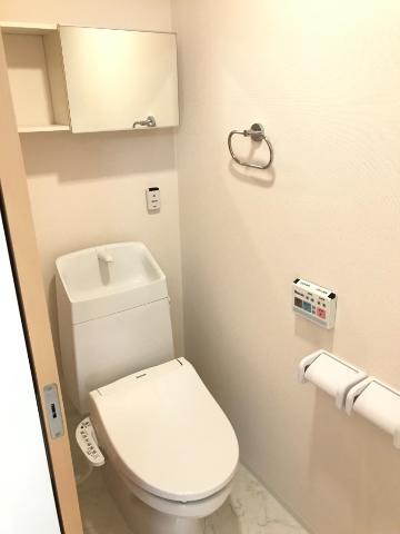 トイレ　シャワー付トイレ