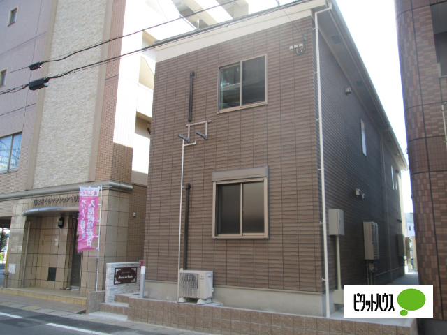 建物外観　外観写真（昼）