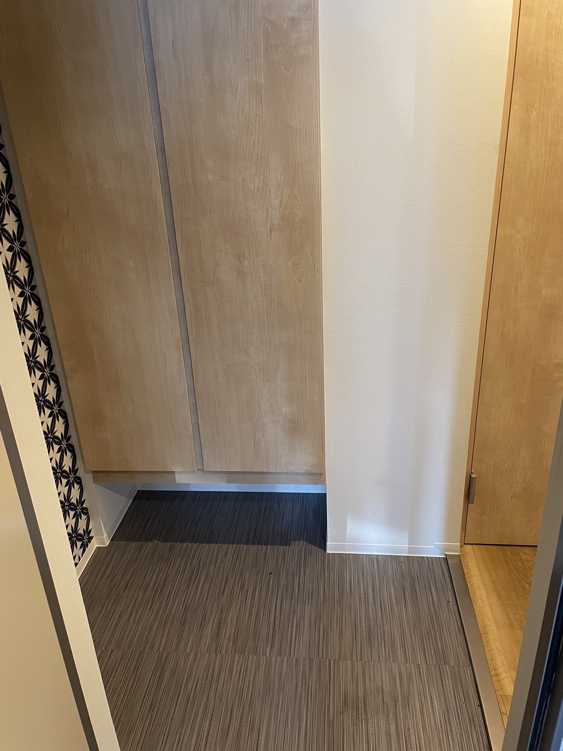 玄関　※同物件他号室の写真です