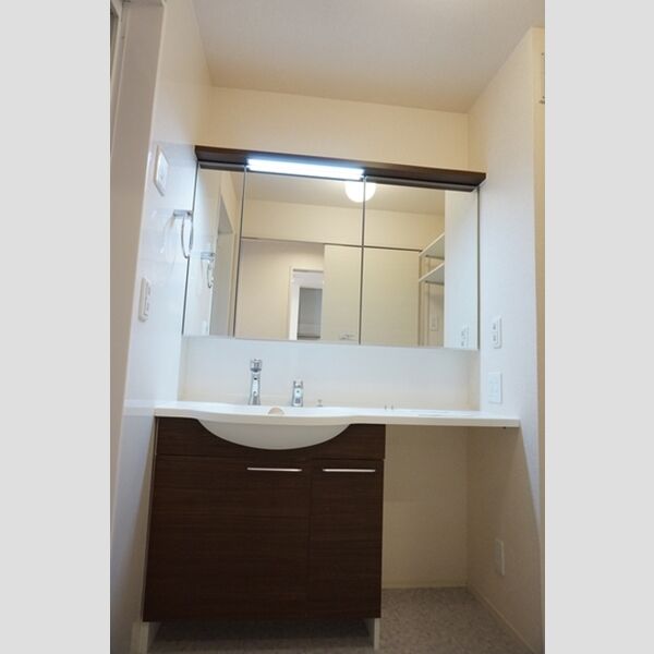 洗面設備　ワイド洗面