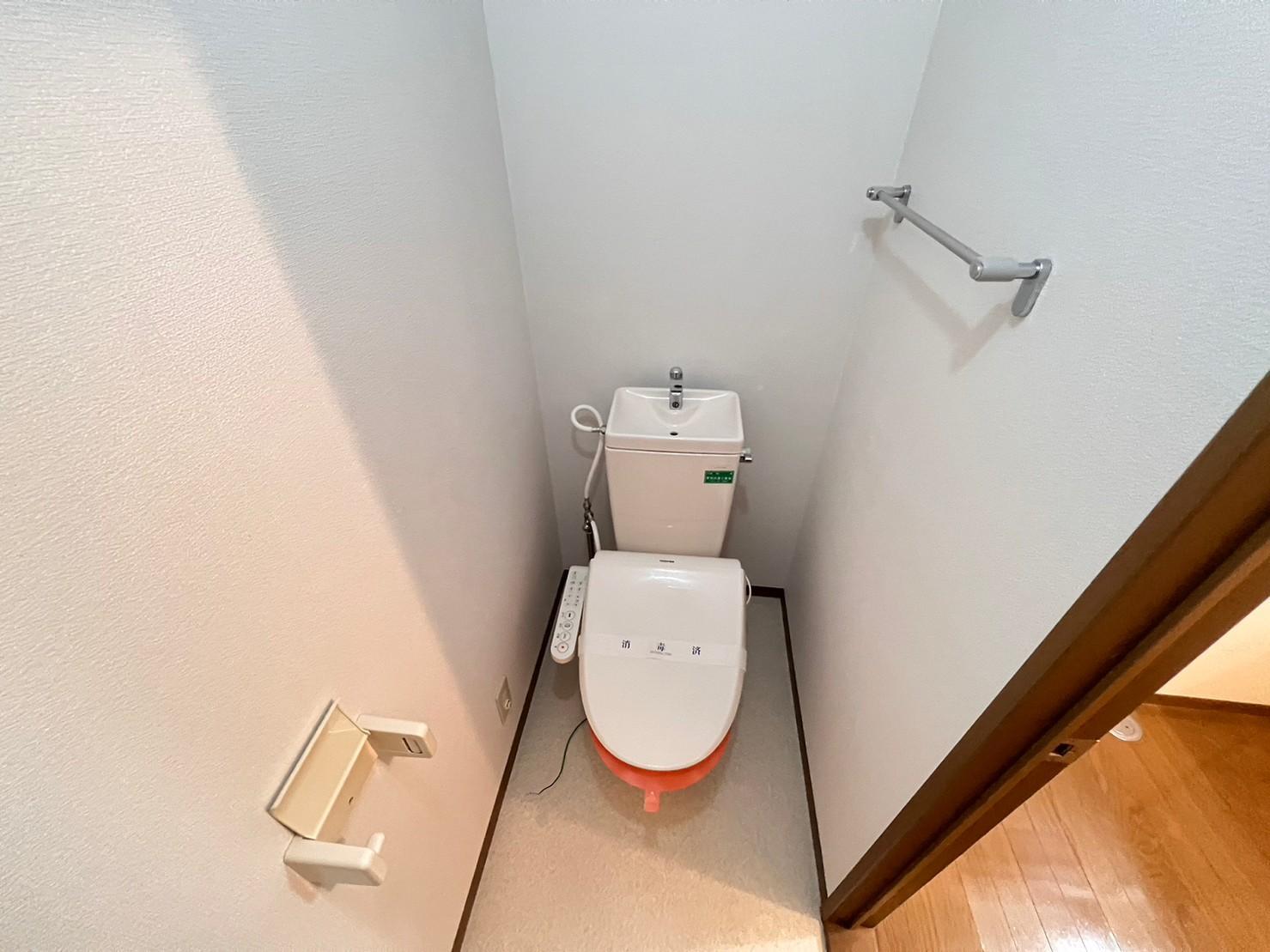 トイレ　トイレ