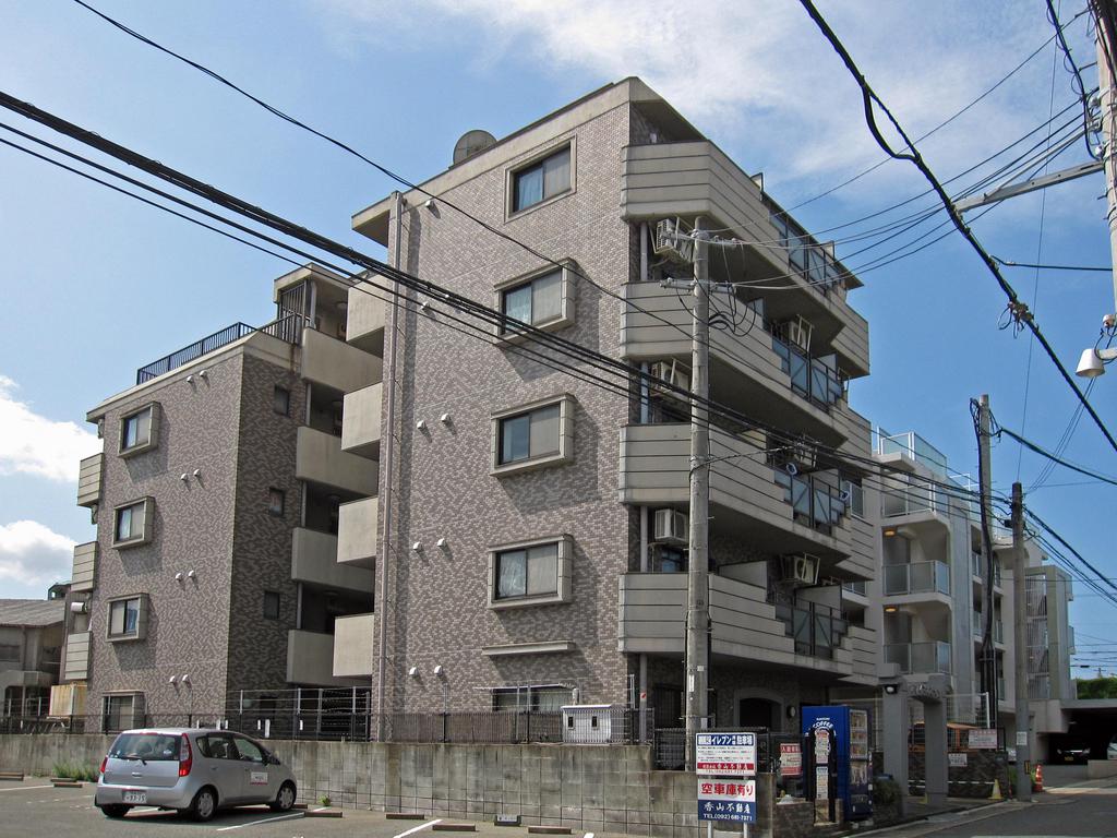 グレイス九産大前の外観写真