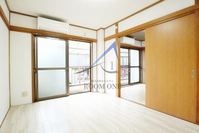 居室・リビング　洋室のお部屋です。