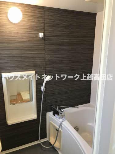 バス・シャワールーム　浴室