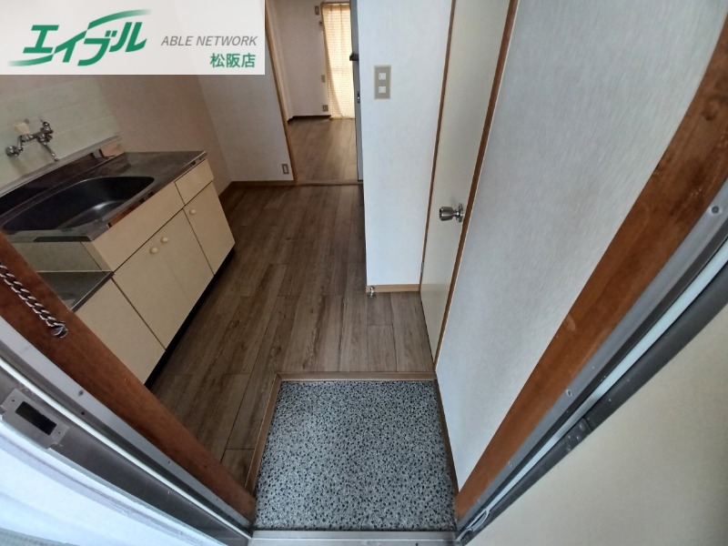 玄関　同型参考写真