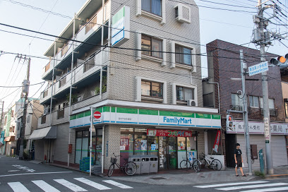 コンビニ　ファミリーマート 吉のや日本堤店（コンビニ）まで231m