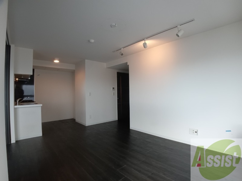 居室・リビング　広くてきれいなリビングです！快適に過ごせそうですね。