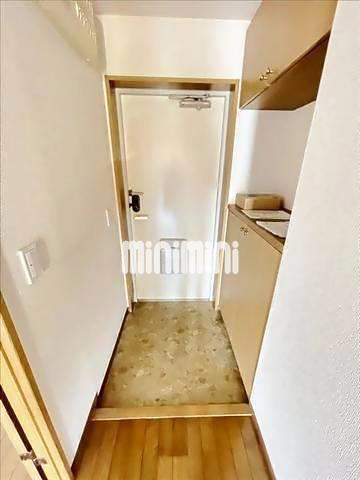 玄関　※参考写真