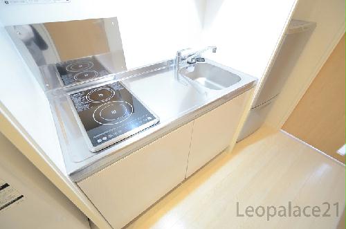 キッチン　設備・使用は号室により異なる為、現況を優先いたします。