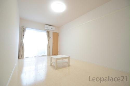 居室・リビング　設備・使用は号室により異なる為、現況を優先いたします。