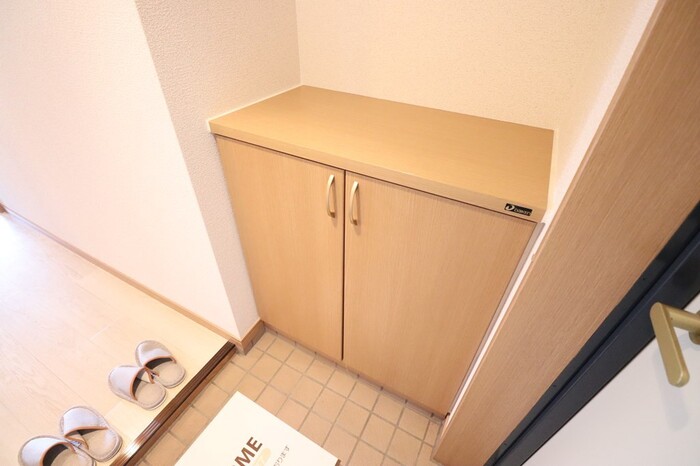 玄関　シューズボックスです