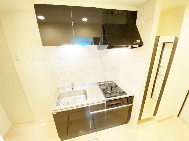 キッチン　同間取りの別部屋写真です