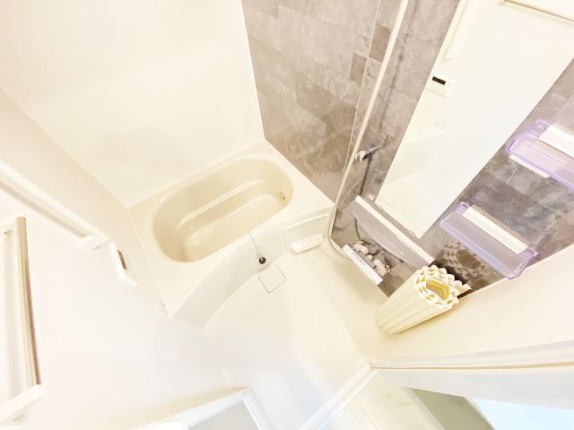 バス・シャワールーム　同間取りの別部屋写真です