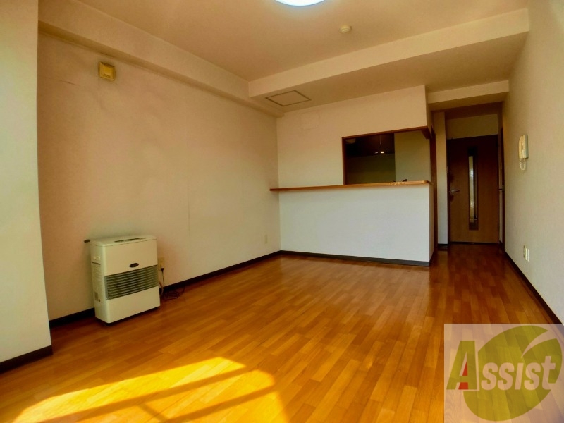 居室・リビング　広くてキレイなお部屋が広がっていて、充実した生活が送れそう。