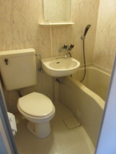 バス・シャワールーム