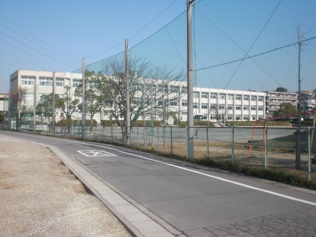 小学校　豊明市立大宮小学校（小学校）まで584m