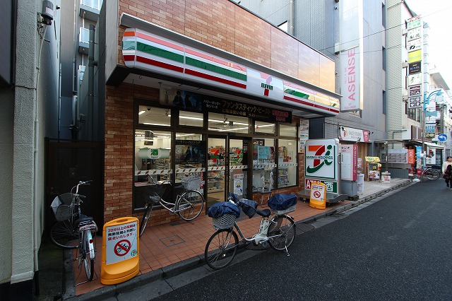 コンビニ　セブンイレブン川崎新丸子駅前店（コンビニ）まで325m