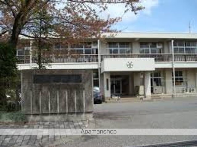 小学校　桔梗小学校（小学校）まで1509m
