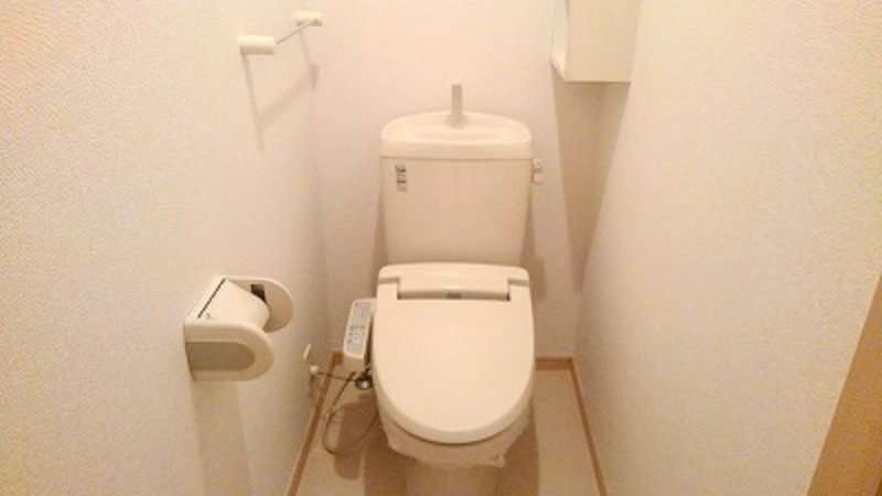 トイレ　図面と現状に相違がある場合には現状を優先