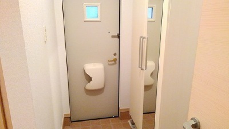 玄関　図面と現状に相違がある場合には現状を優先