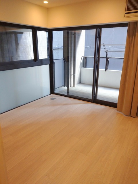 居室・リビング　★キレイなフローリングの角部屋です★