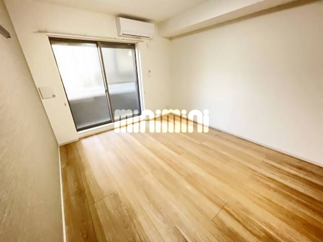 居室・リビング　別号室の参考写真