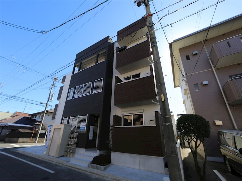 建物外観　外観　オートロック付　インターネット使い放題無料