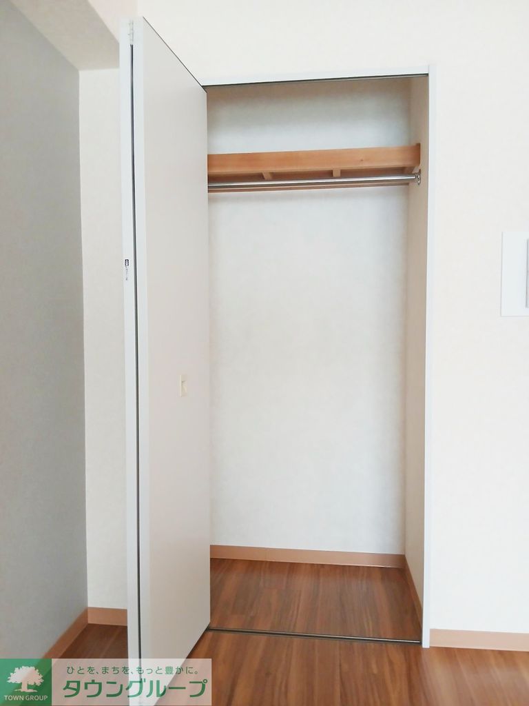 エントランス　★タウンハウジング鷺沼店まで→ＴＥＬ0448706656★