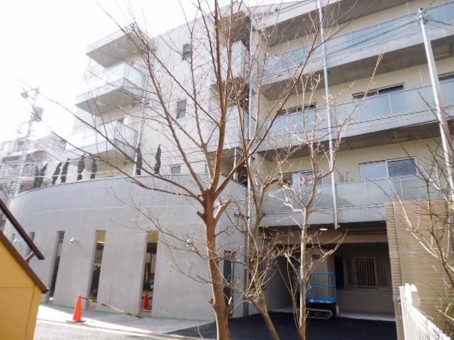 建物外観　★交番も１００ｍにございますので女性も安心★