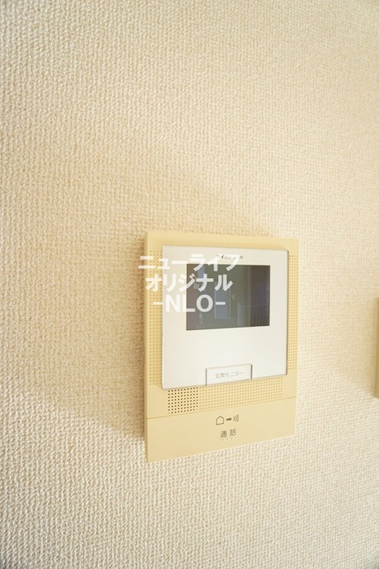 セキュリティ　室内モニターで来訪者を確認できるTVモニターホン付