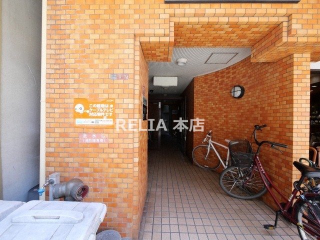ロビー　★ ★ 口コミ２００件以上　評価４.９のお店 ★ ★