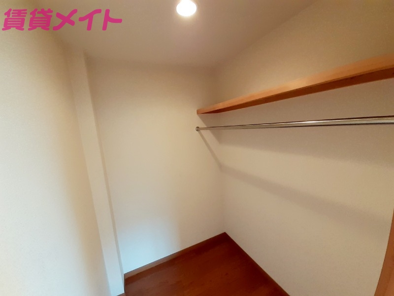 収納　別部屋参考写真です