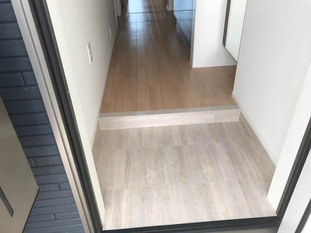 玄関　パース写真