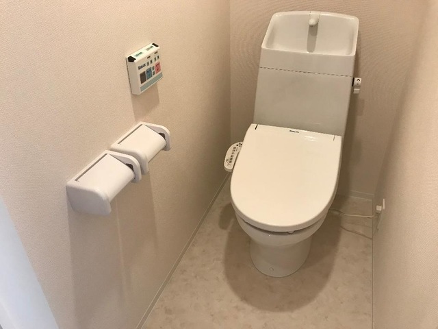 トイレ　パース写真