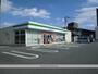 コンビニ　ファミリーマート（コンビニ）まで585m
