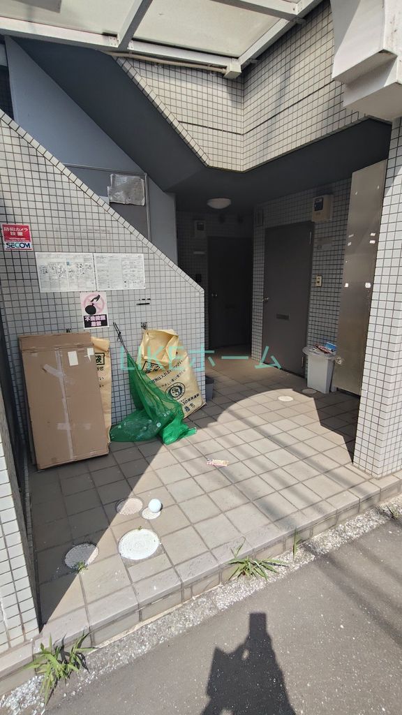エントランス　エントランス