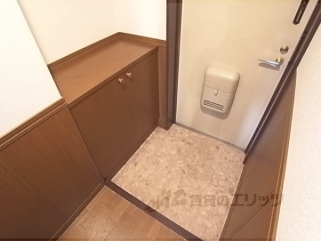 玄関　下駄箱あります。