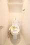 トイレ　温水洗浄便座付きトイレです
