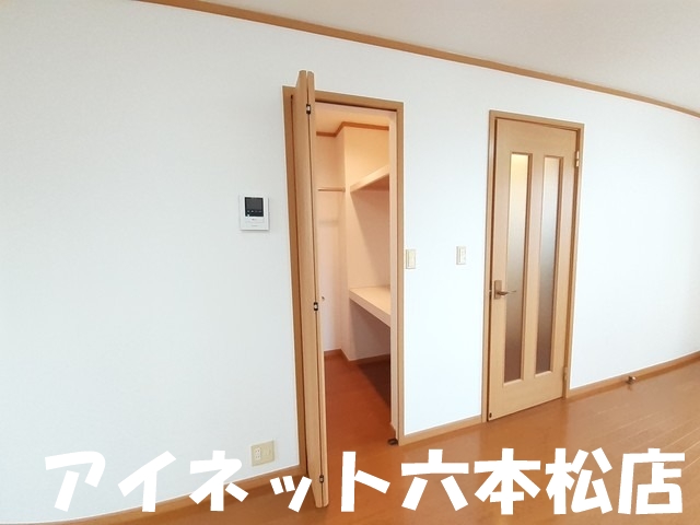 収納　収納も完備。