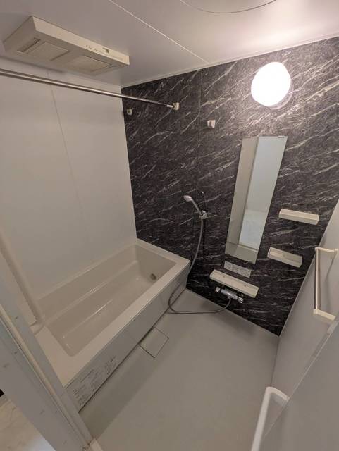 バス・シャワールーム　別部屋参考写真です