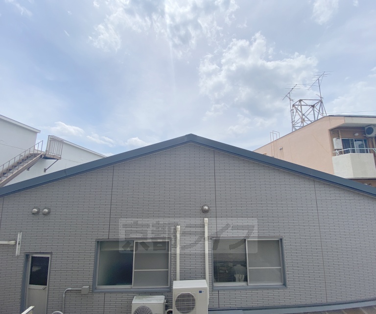 バルコニー　１階はテラスで２階以上はバルコニーとなります