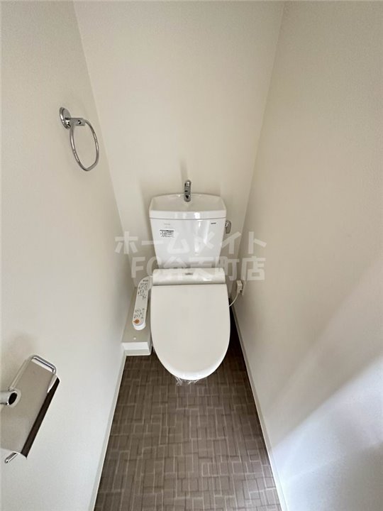 トイレ　落ち着いたトイレです