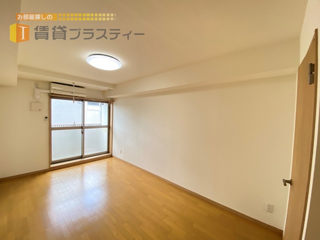居室・リビング　※同建物別部屋イメージ写真