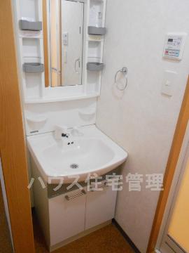 洗面設備　洗髪洗面化粧台