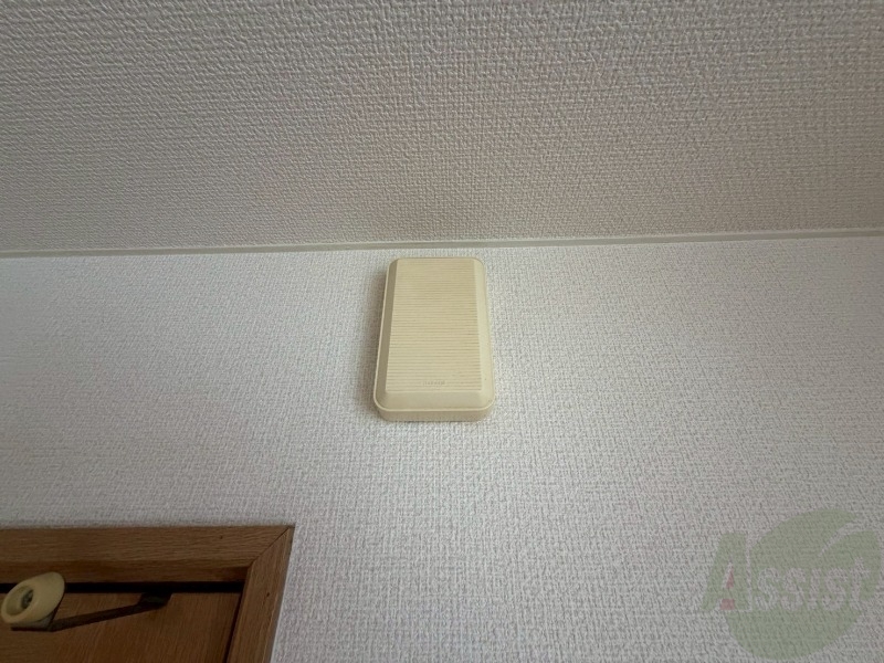 セキュリティ　来客時にはこちらのチャイムがなるのですぐにわかりますね！